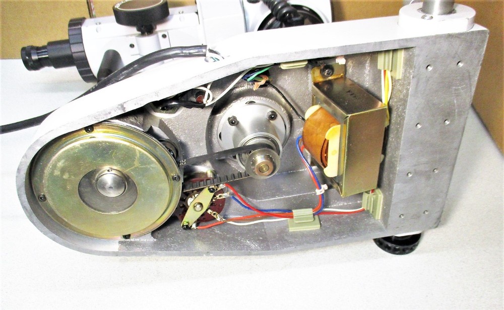 Nidek KM-300J Keratometer