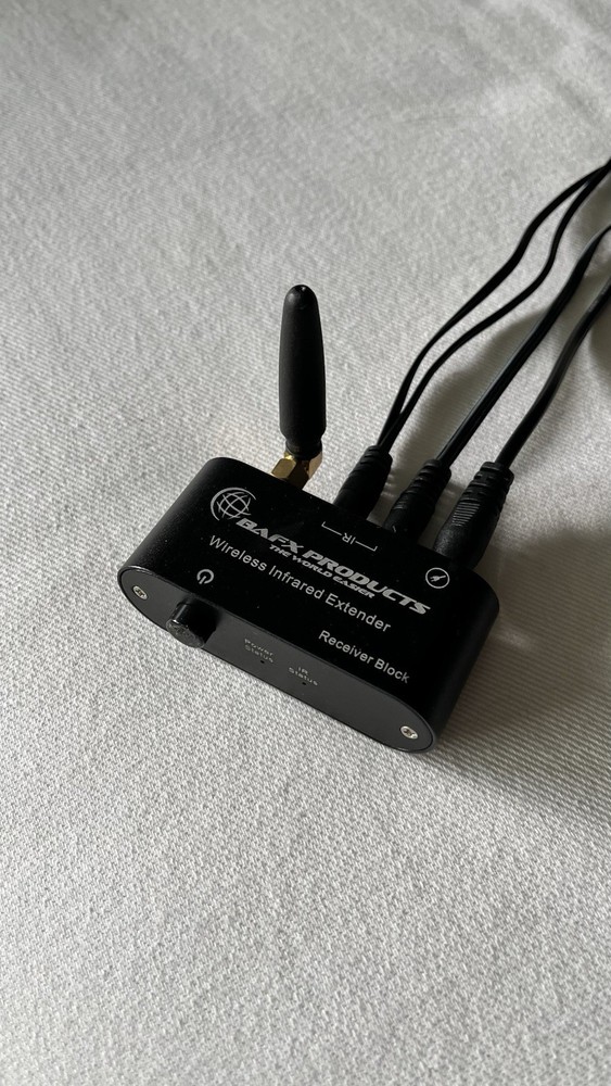 BAFX Products RF Wireless IR Repeater Kit/Infrared Remote Control Extender Kit