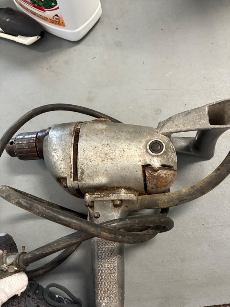 Black And Decker 1/2" Standard Drill (M)