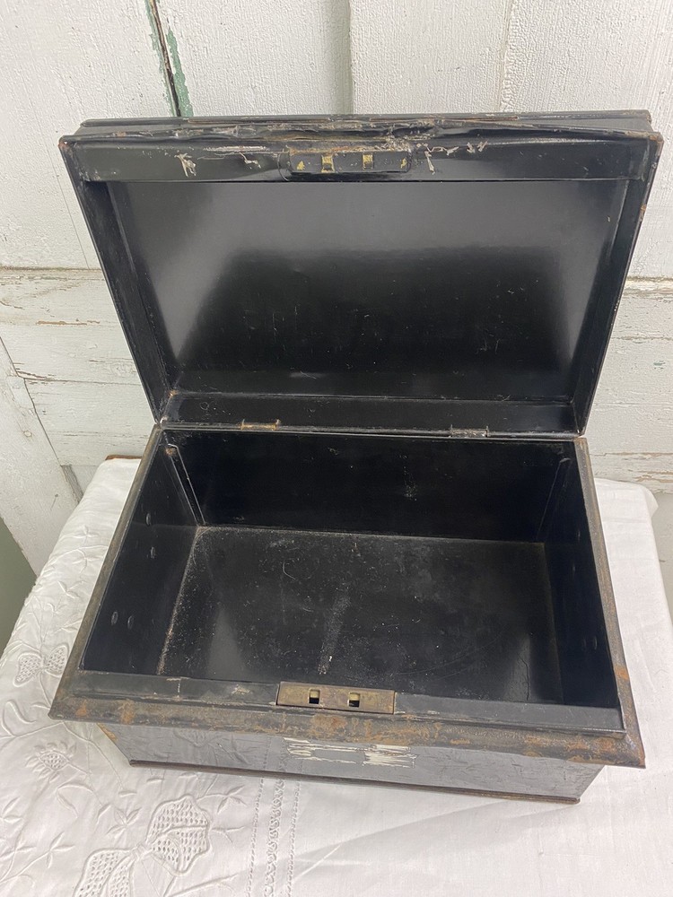 Vintage Metal Strong Box. #7339