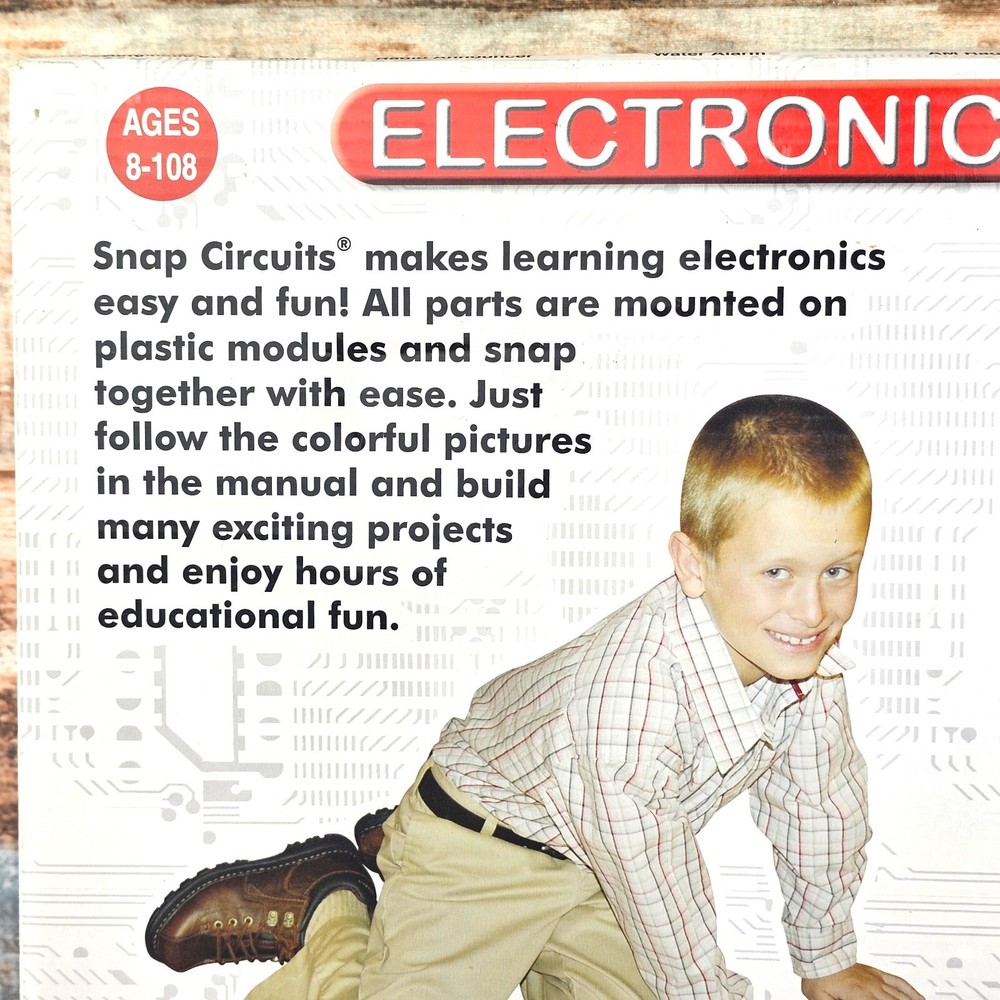 Snap Circuits SC-300 Electronics Exploration Kit 300 Projects Home Schooling Ed
