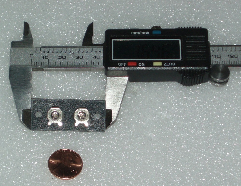 plastic  2-screw   vintage terminal strip NOS