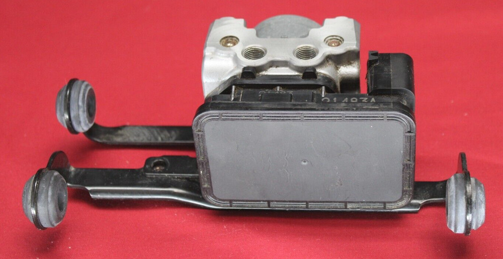 2013 - 2017 Triumph Daytona 675R ABS UNIT Modulator #1979
