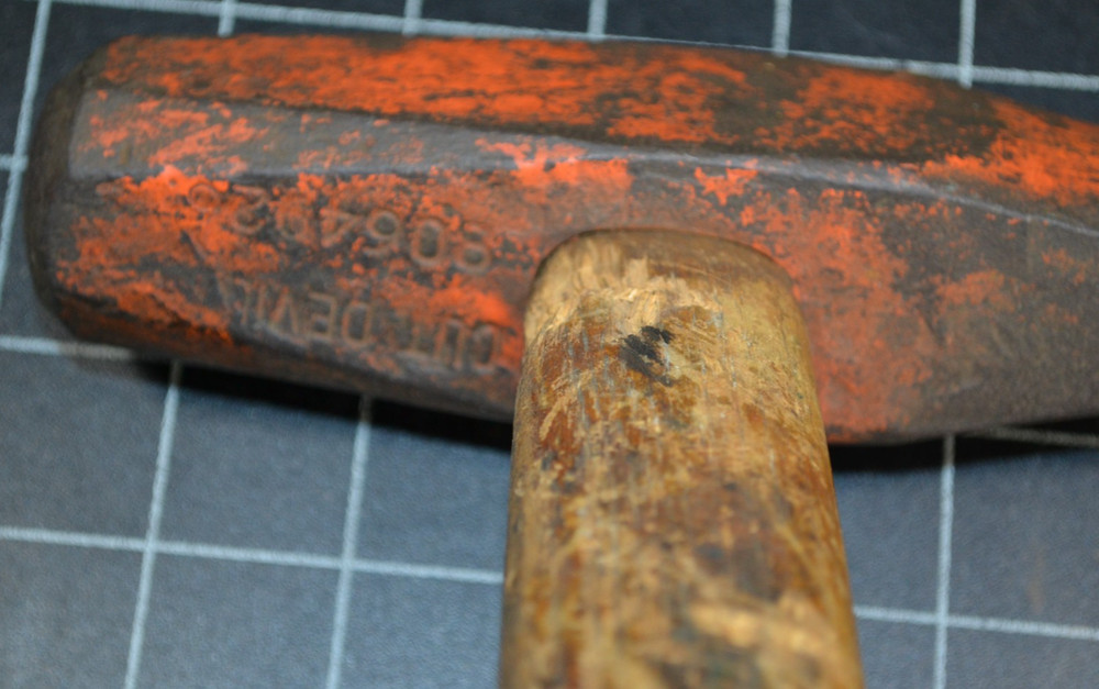 CUT DEVIL - #8064-26 - COLD CHISEL WITH THE ORIGINAL HANDLE