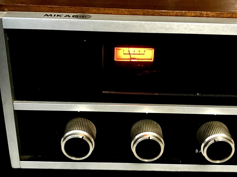 Mikado Solid State Stereo Receiver model 2210 vintage 1970s - tested works READ