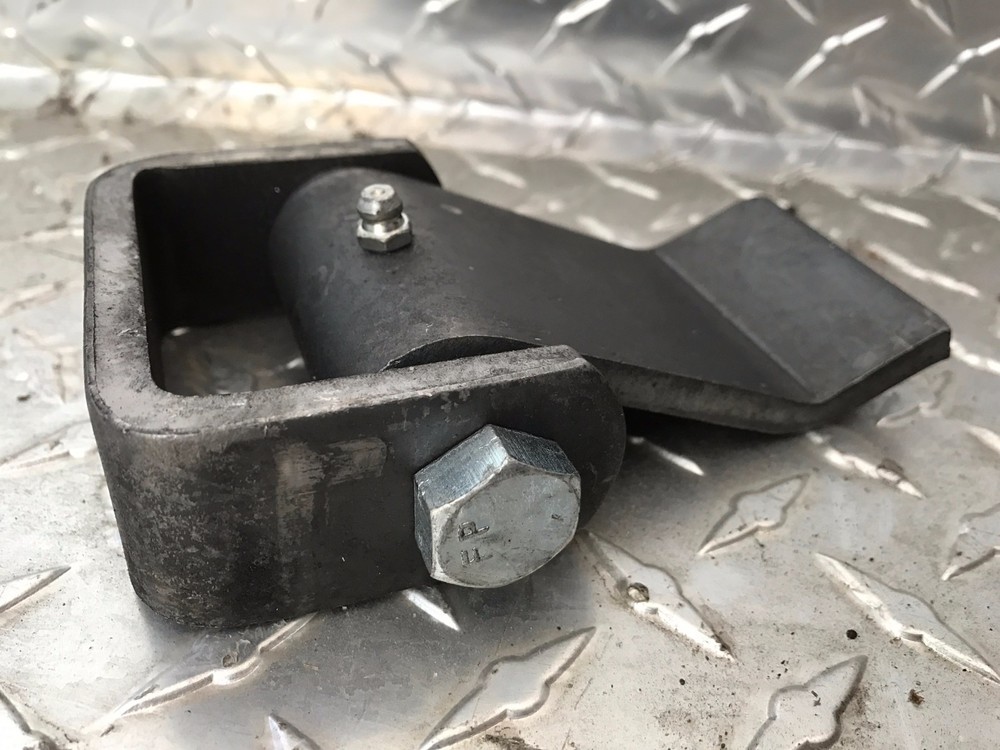 Buyers Products B2426FS Steel Trailer Truck Door Hinge with Grease Fitting - 4"