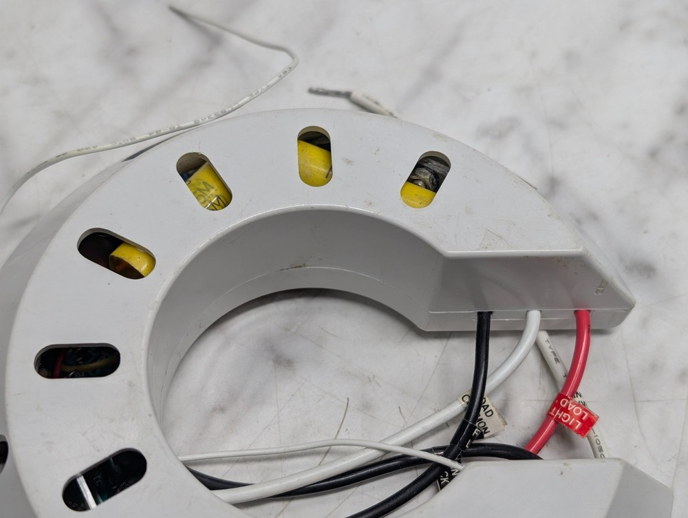 Hunter Fan Light Control Unit Receiver Model 22788 240W Ceiling ~ NO REMOTES