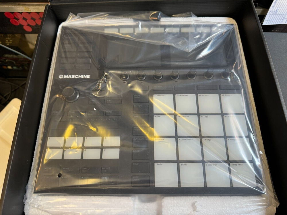 Native Instruments Komplete Maschine MK3 USB Controller open box ARMENS