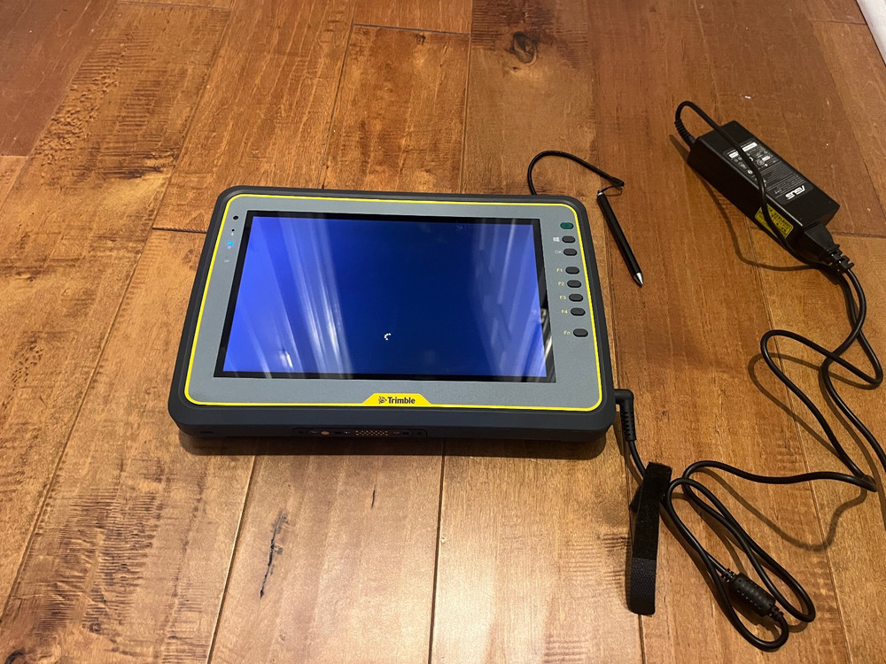 Trimble Kenai SITE 10 Tablet with SCS900 site controller Software Tab83 GNSS