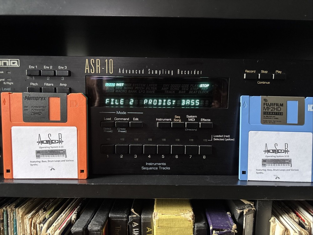 Ensoniq ASR 10 Operating System 3.53 Floppy Disk w/ Bass , synths and Drum Loop.