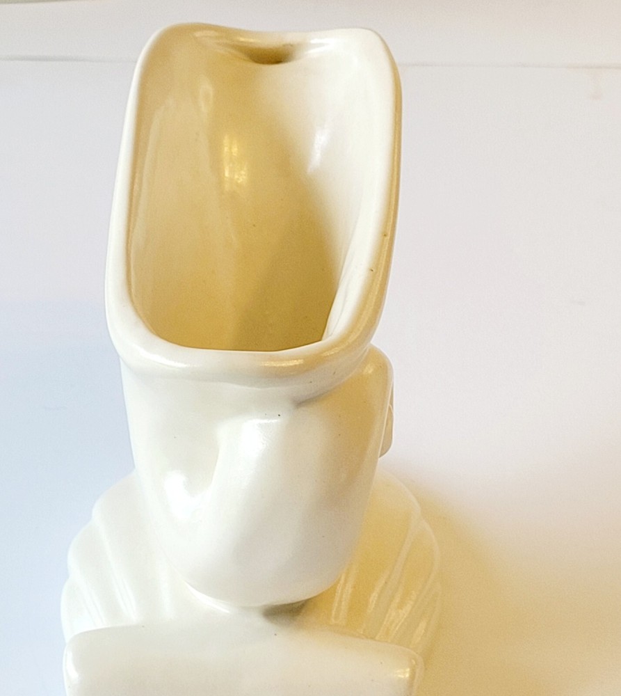 Matte Creamy White Shell Planter Unmarked Most Likely Haeger