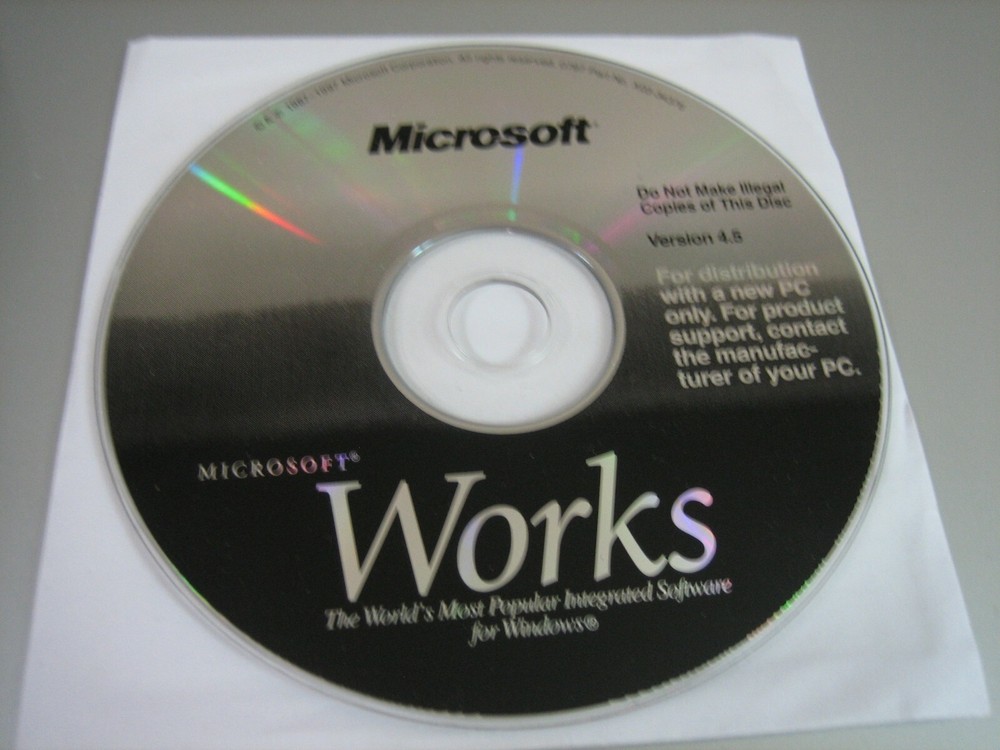 Microsoft Works - Version 4.5 (PC, 1997)  - Disc Only!!!