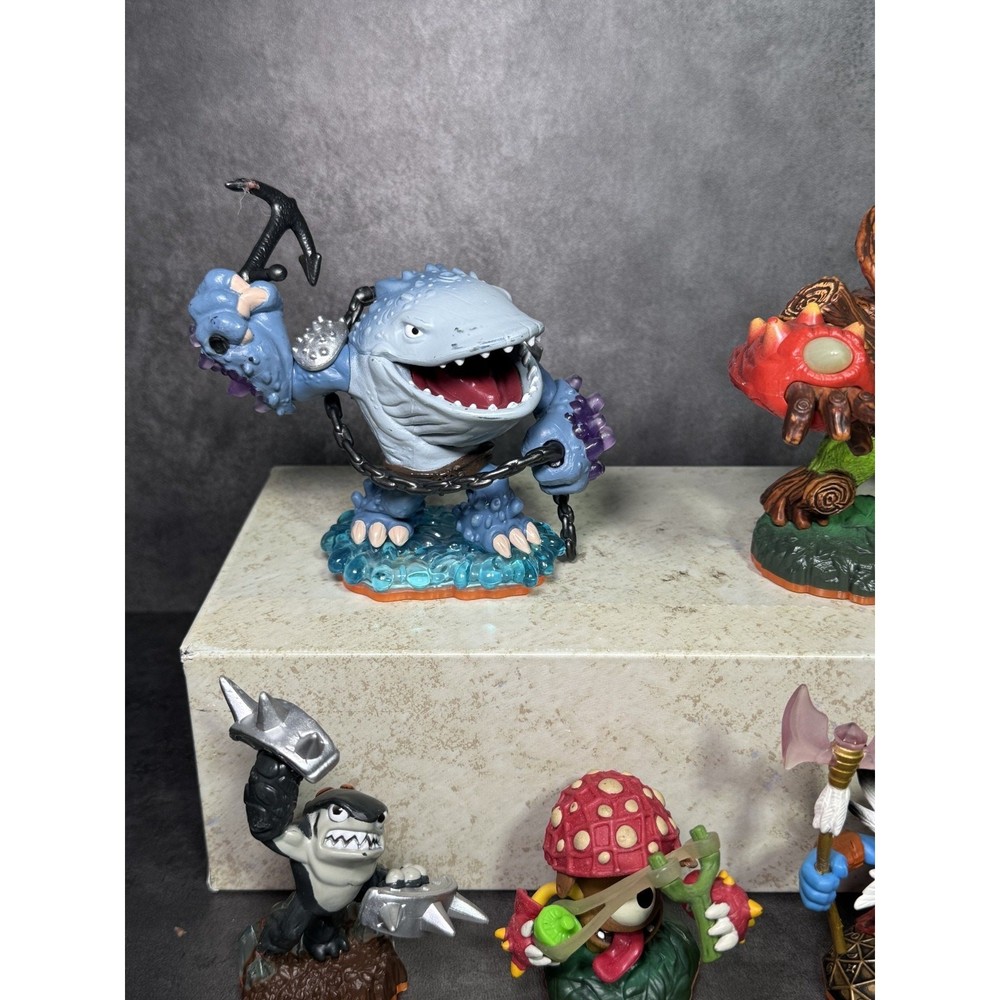 Skylanders Giants Lot of 6 Figures