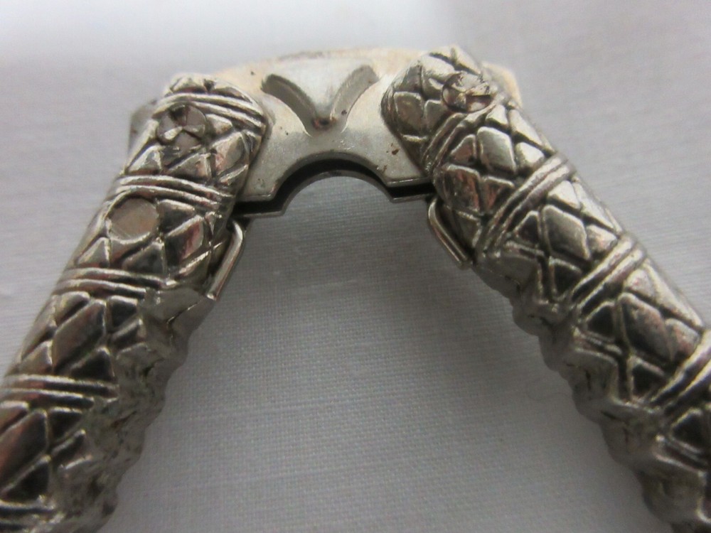 VTG HMQ (1) Nutcracker Metal (4) Unbranded FANCY HANDLE NUTCRACKER