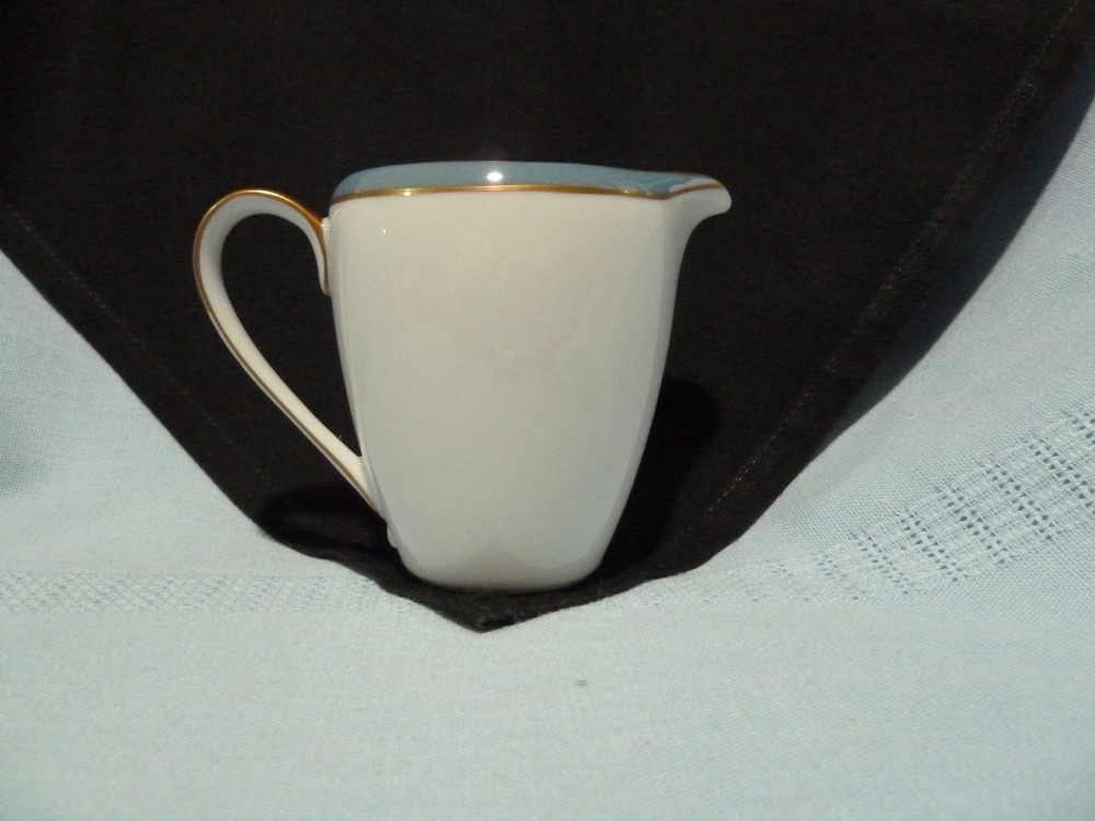 Scherzer Spring Blue Creamer