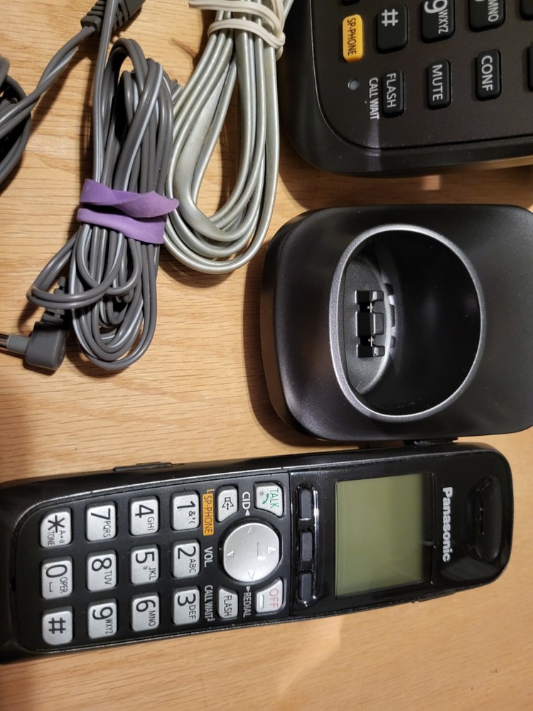 Panasonic KX-TG6581 Bluetooth 6.0 DECT Plus Answering System w/Handset READ