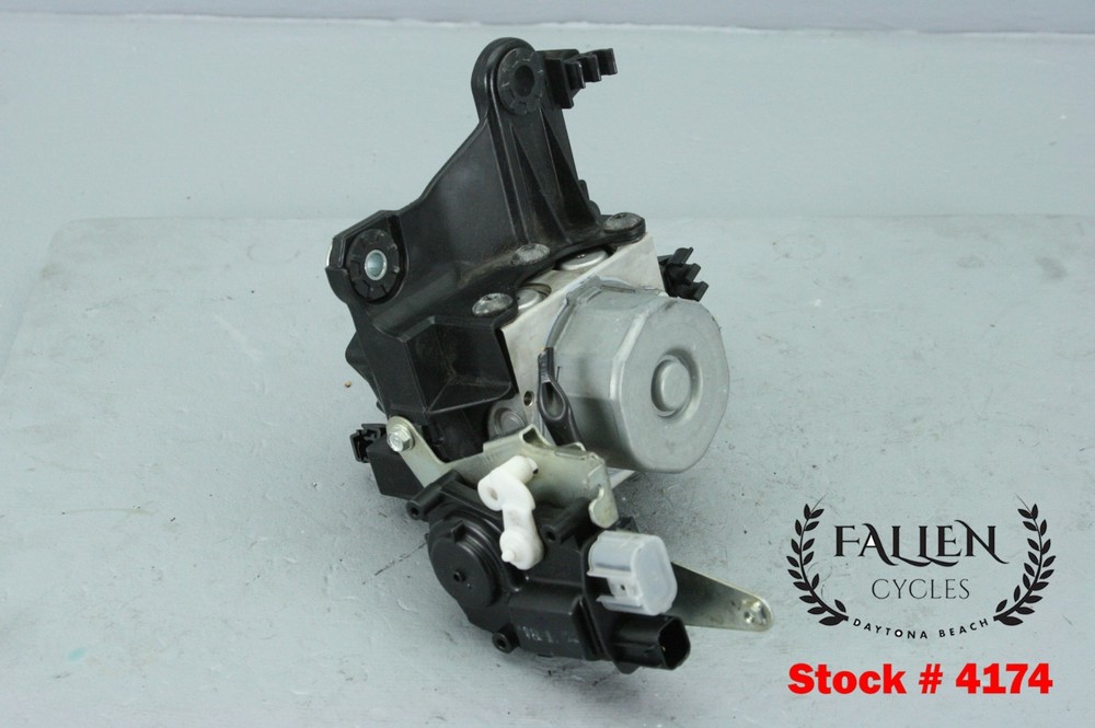 2018 Honda Goldwing Gl1800A ABS Pump Module Controller Unit + Mount VIDEO #4174