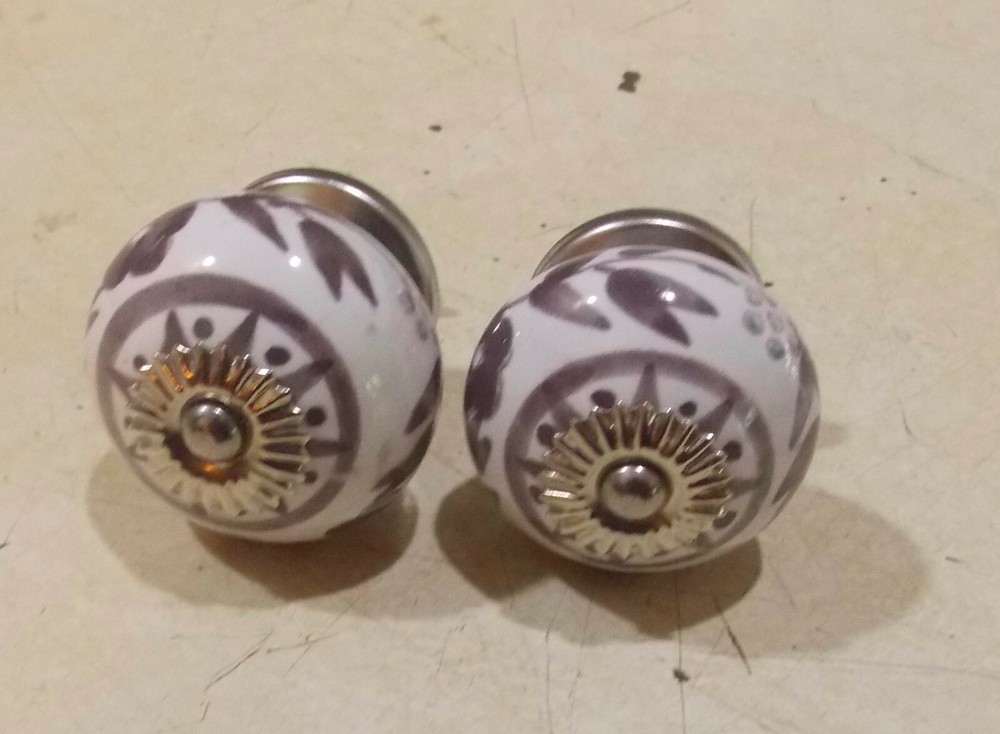 Ceramic Drawer Pulls / Handle   (1 pull)
