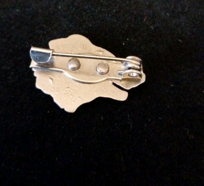 Wolf Head Lapel Pin Small Size