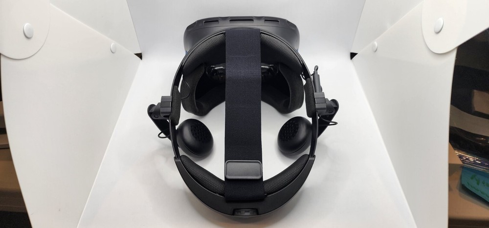 Genuine HTC VIVE Cosmos Elite VR Virtual Reality Headset - DEAD PIXELS ON SCREEN