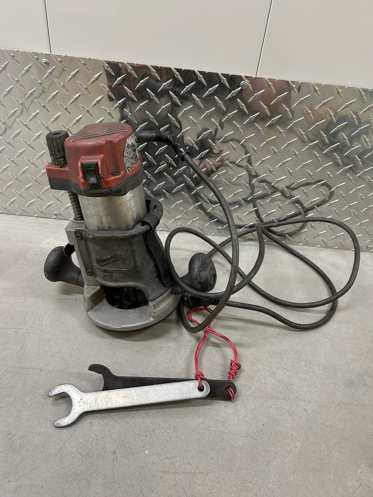 Milwaukee Heavy Duty Router Tool Untested Power Tool Corded