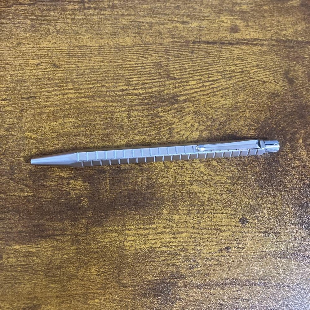 carandase-ecridol #683a85