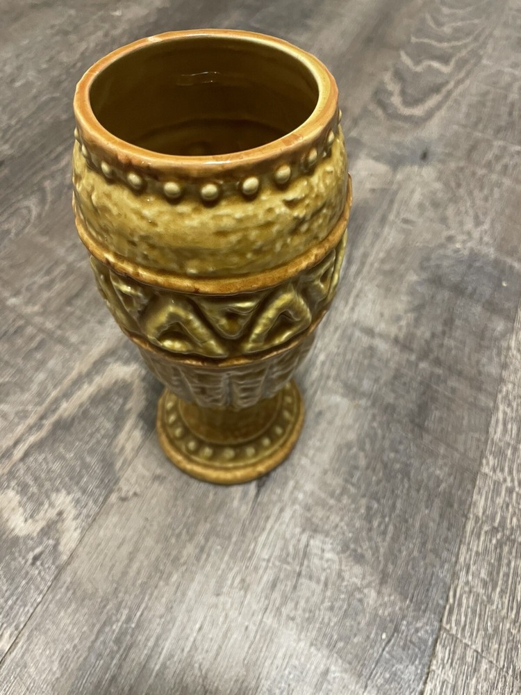 C-7040 Vase