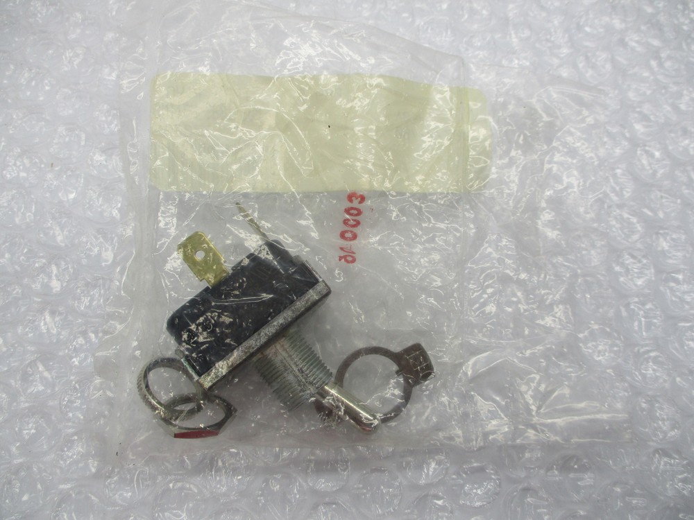 INDUSTRIAL SPARE 90-0003 TOGGLE SWITCH NSNP