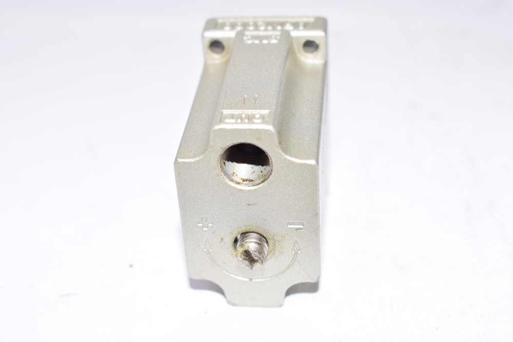 SMC ARM2000 Regulator Valve Block