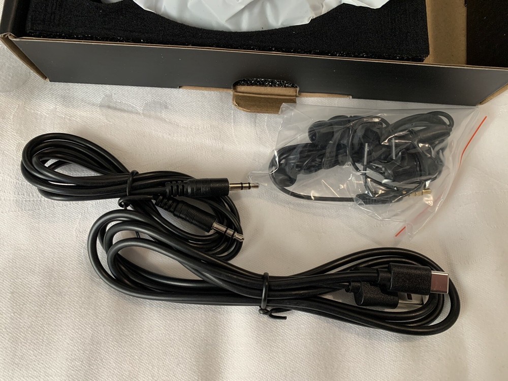 Media Player With CD And FM Station Programming Brand New Black