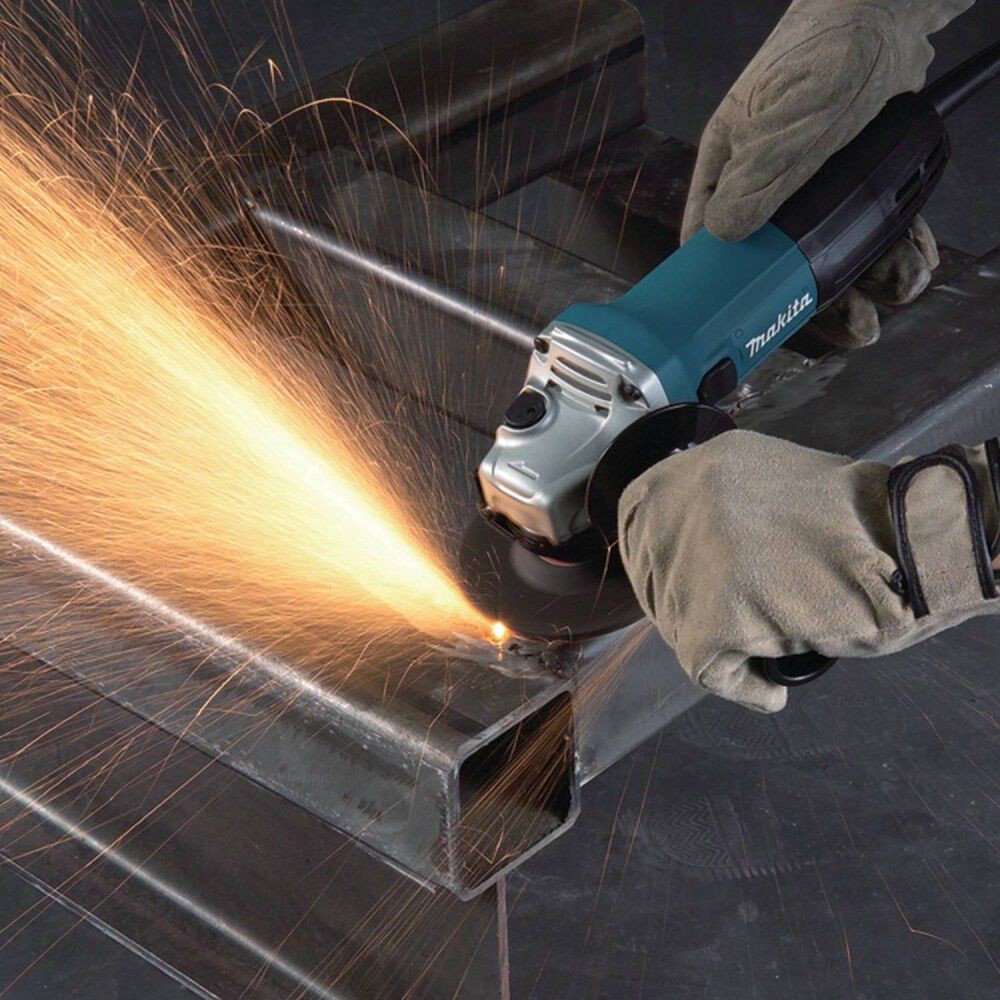 Makita 4in Angle Grinder