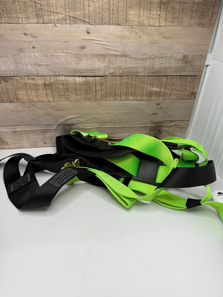 Werner Easy Wear Adjustable Fall Protection Safety Harness (D-Ring) Open Box