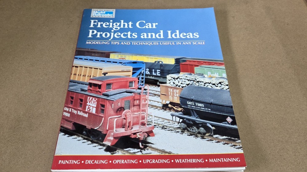 Kalmbach - #12171 - Model Railroader - Freight Car Projects & Ideas - NOS