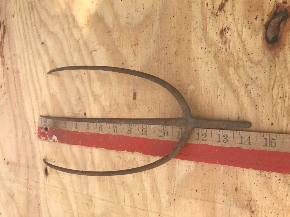Fork Rake Head 3 Thines Rusty Rustic no handle Original Vintage Primitive Metal