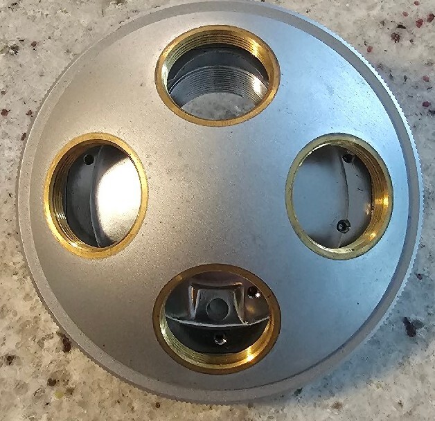 This Olympus CH CHBS binocular compound microscope is a perfect addition to any