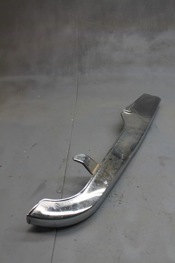 1982 SUZUKI GS300L CHAIN GUARD