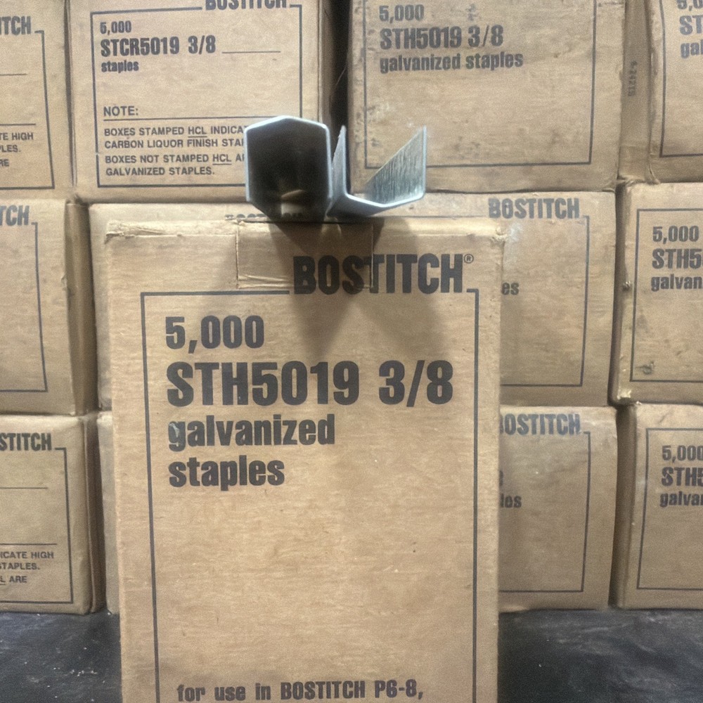 Bostitch 3/8 Galvanized Staples 13 Boxes Carpet Roofing
