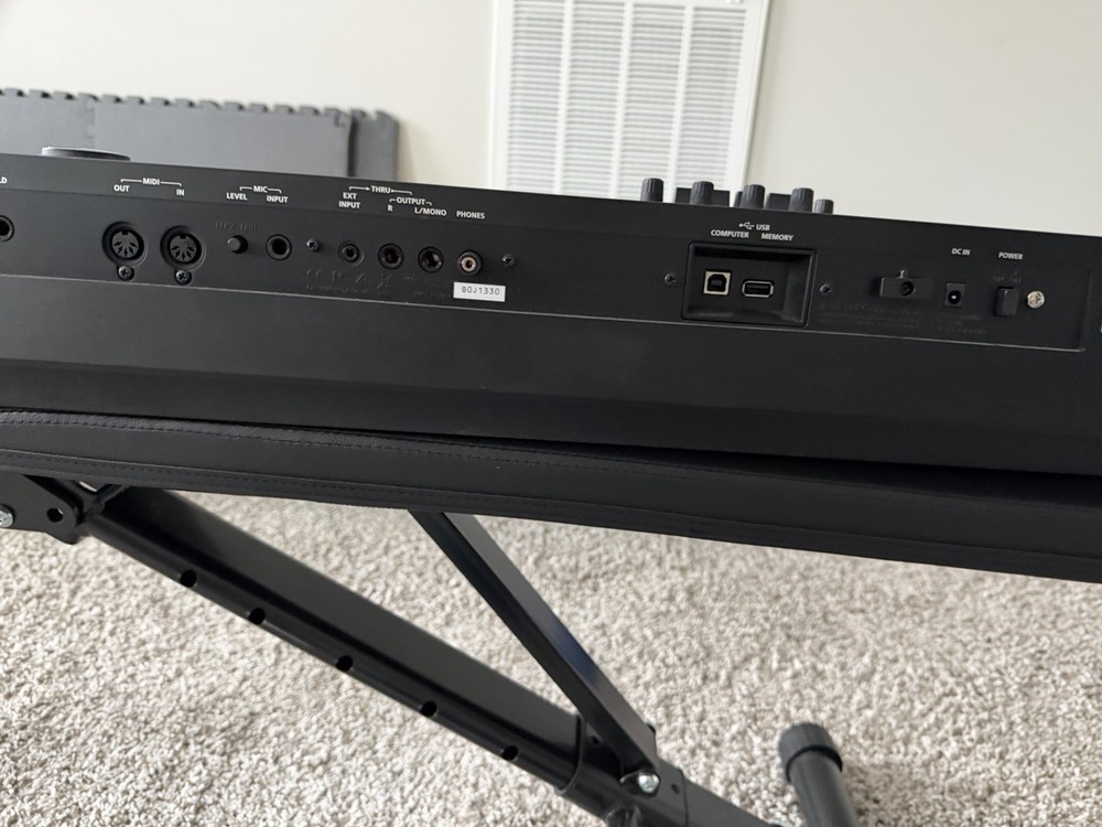 Roland JUNO-DS88 88-Key Synthesizer