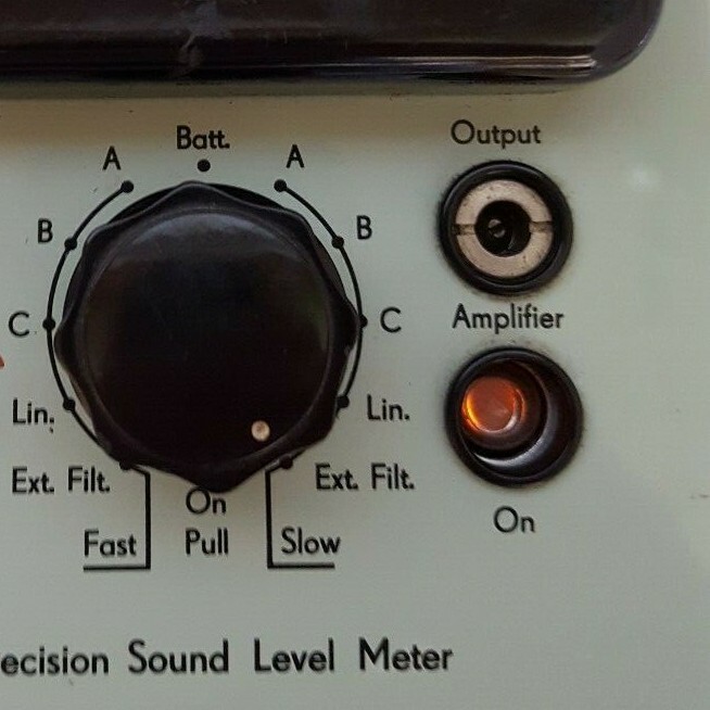 BK Bruel & Kjaer Type 2203 Precision Sound Meter Frequency Analyzer + 4145 Mic!