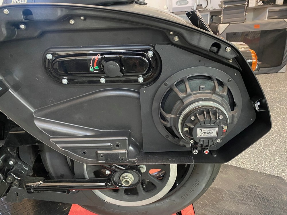 Lowrider ST - Audio Kit Front and Rear