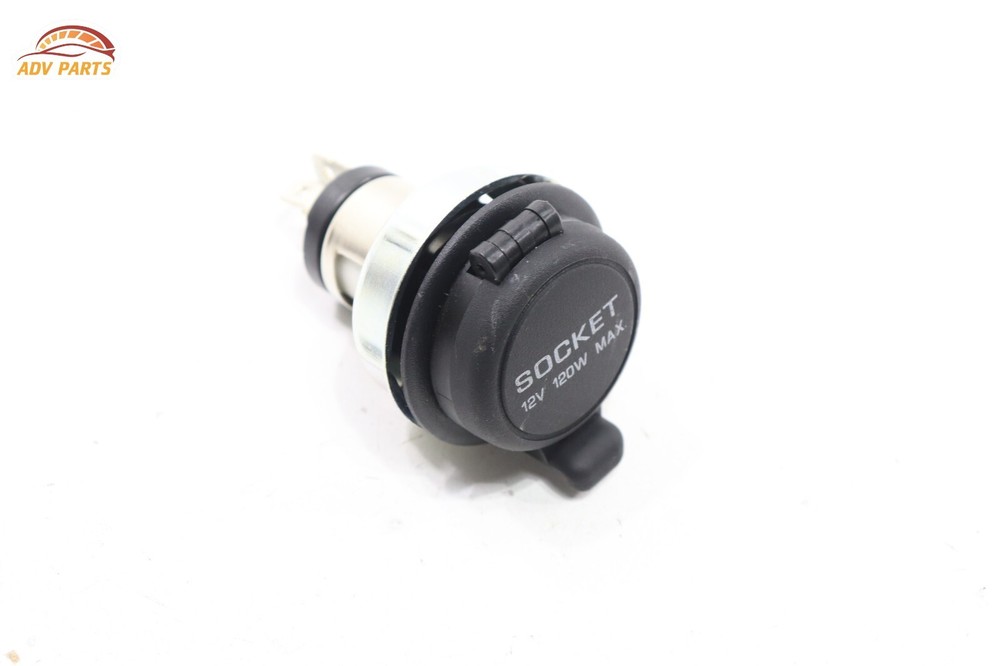 2019-2022 INFINITI QX50 REAR LEFT QUARTER PANEL CIGARETTE LIGHTER SOCKET OEM