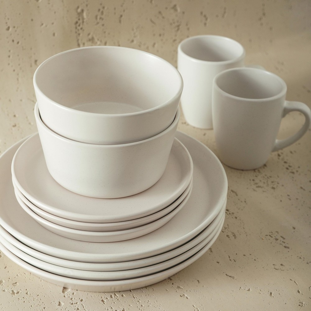 Dinnerware Set for 4 - 16 Pieces Including Plates, Bowls, and Mugs