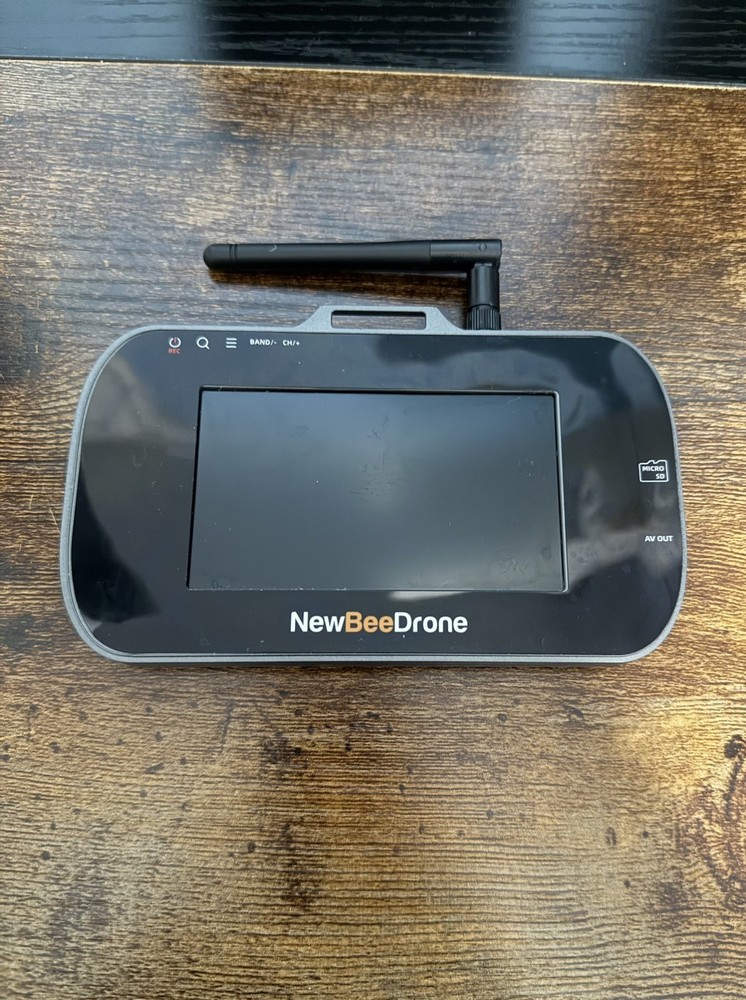 NewBeeDrone FPV Goggles
