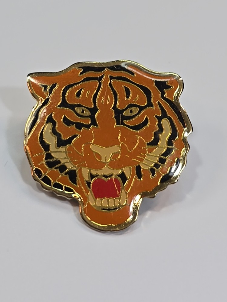Tiger Head Lapel Pin