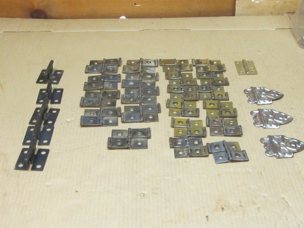 Lot of 30 Assorted  hinges