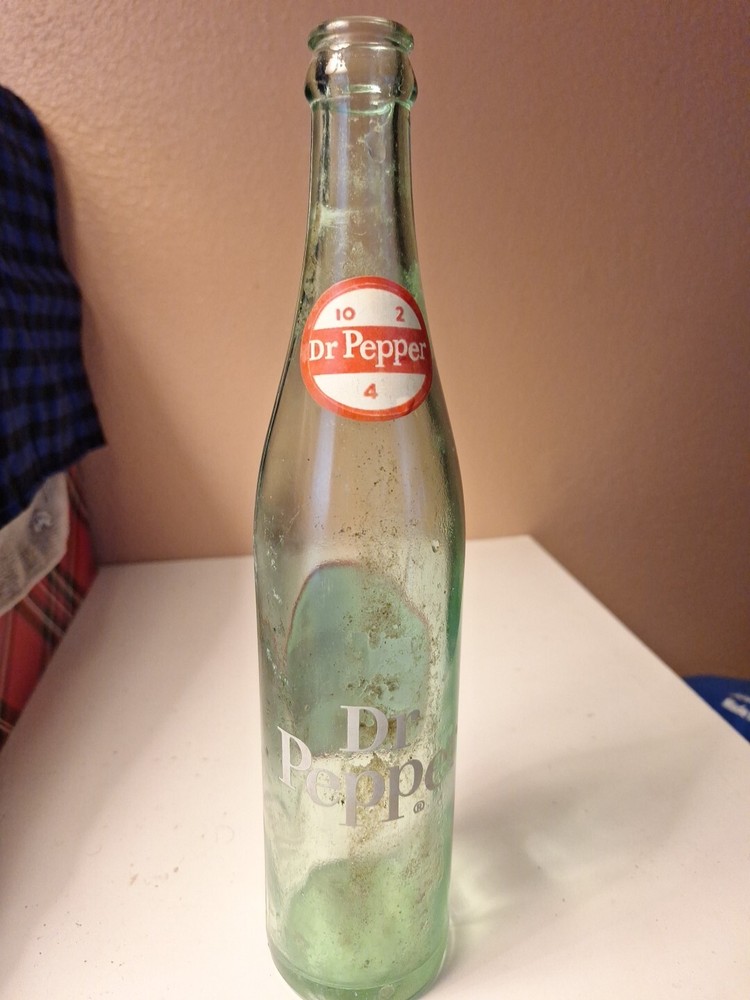 Dr Pepper One Pint Bottle 10 2 4 Logo