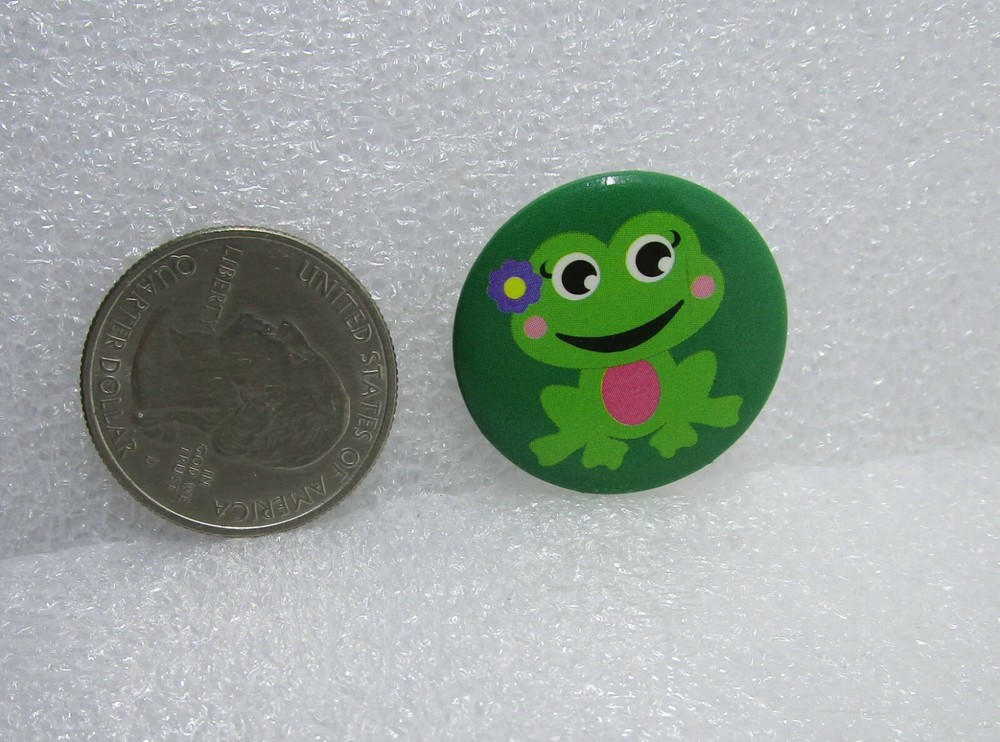 Green Frog Button Pin