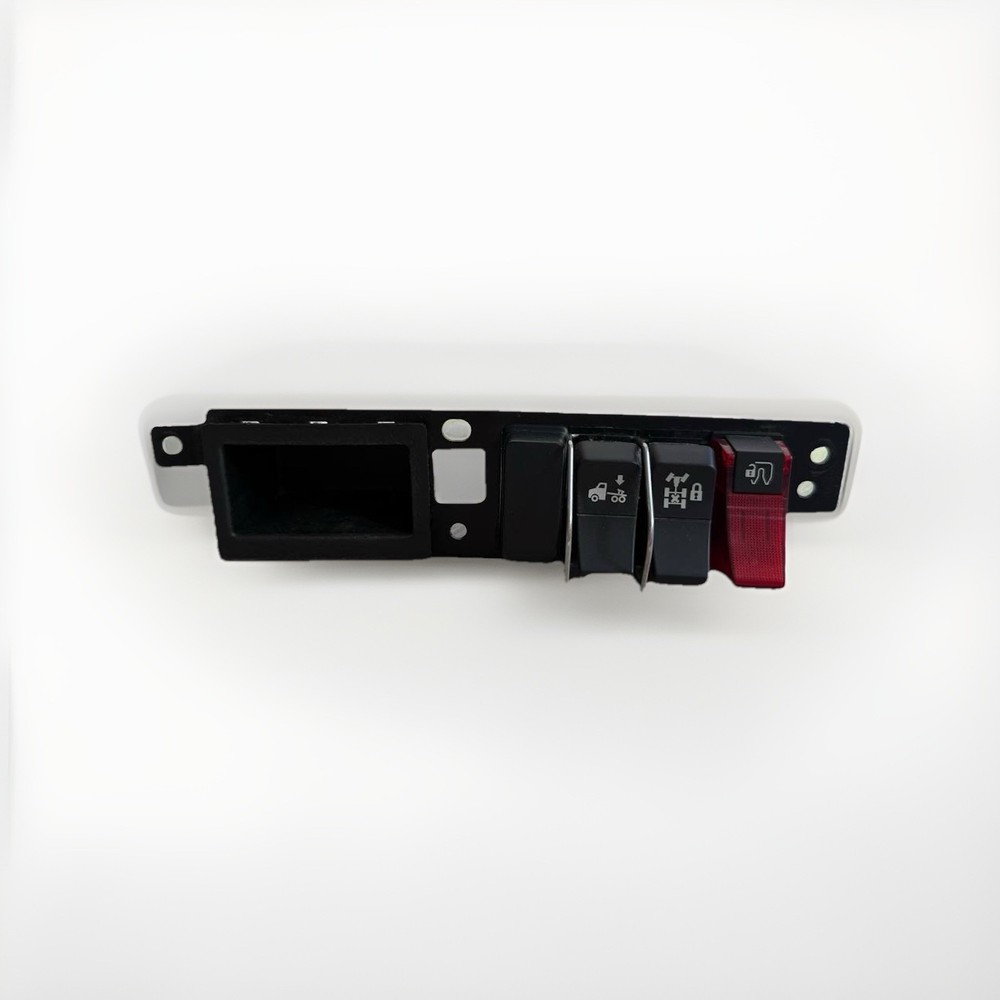 PACCAR Switch Panel S06-1073-601 with Three Switches