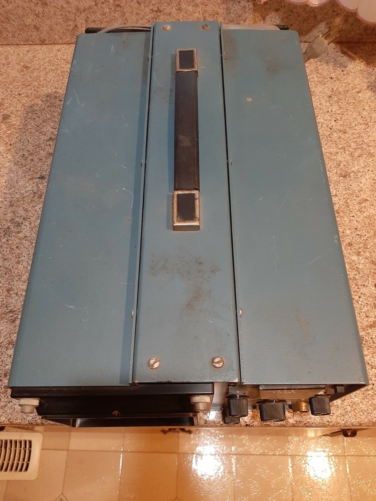 CONAR INSTRUMENTS 261 ANALYZER NRI AUTOMOTIVE DIVISION UNIT POWERS ON