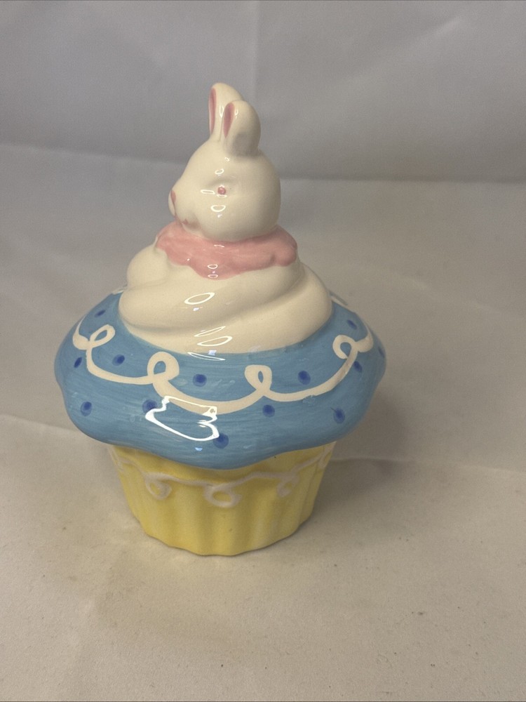 Easter Bunny Mini Cupcake Holder Spring Yellow Blue White Bunny/Rabbit Unbranded